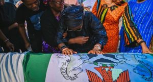 Akeredolu body4
