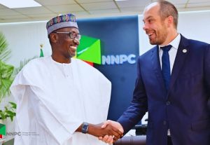 Group Chief Executive Officer of NNPC Ltd, Melee Kyari receives the Managing Director and Country Chair of @TotalEnergiesNG