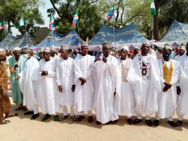 Mass wedding