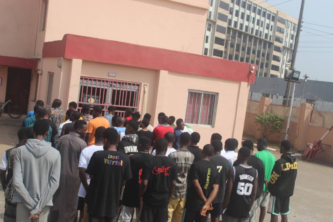 EFCC arrests Yahoo boys