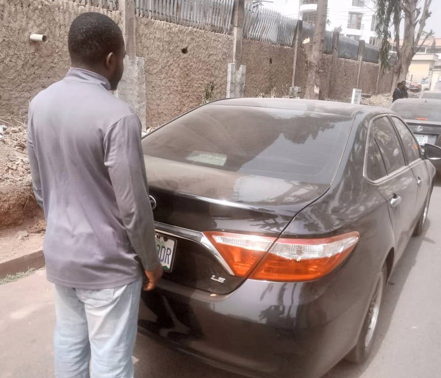 EFCC raids Abuja nightclub, arrests 11 Internet fraudsters 2 20240219 173136