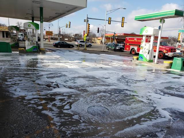 NNPC filling station spills petrol