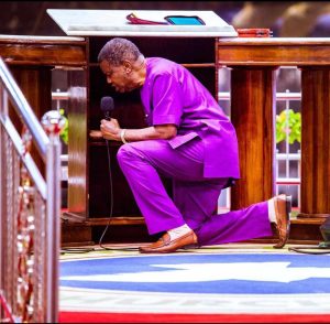 Pastor Enoch Adeboye of RCCG