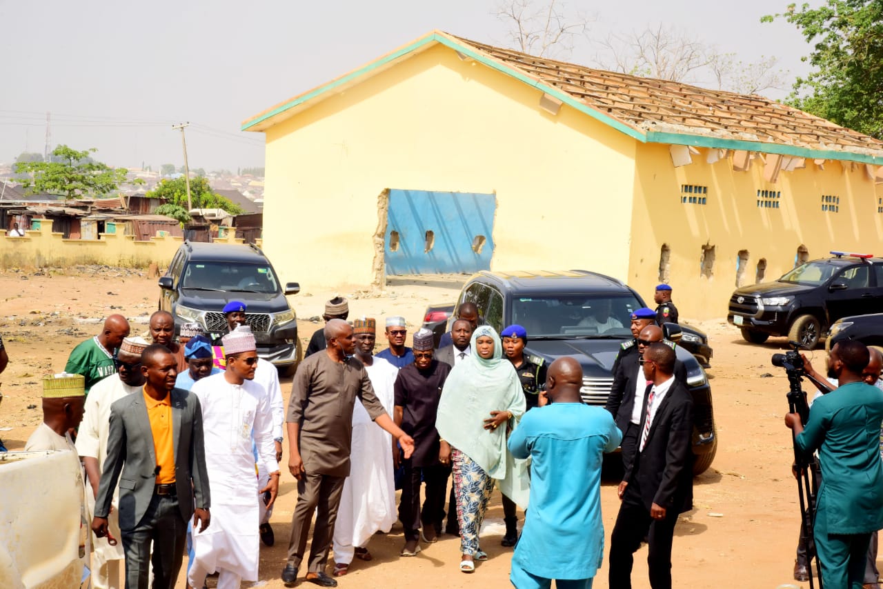 FCT Minister of State, Dr. Mariya Mahmoud, during an assessment visit to Gwagwa-Tasha to ascertain the level of damage of the warehouse.