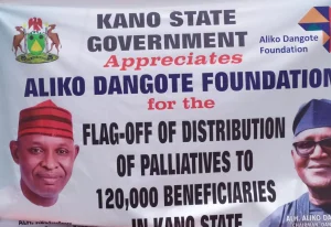 Dangote distributes bags of rice in Kano