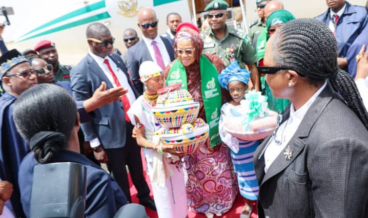Bauchi governor apologizes to President Tinubu's wife, says death threat to First Lady national embarrassment 2 Tinubus wife in Bauchi