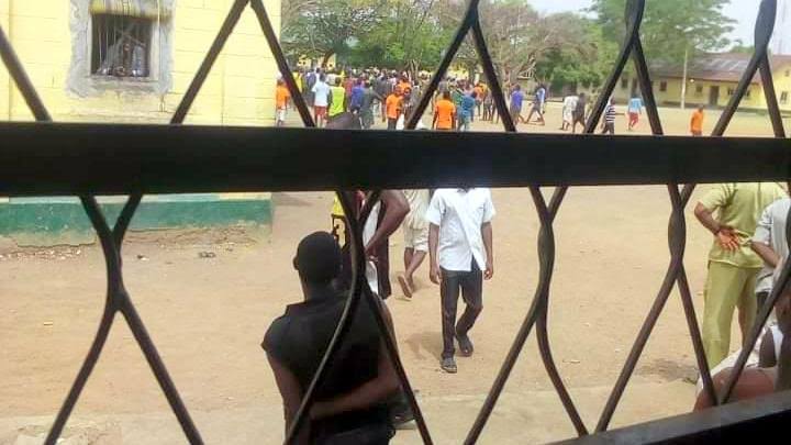 Nigeria's prison riot
