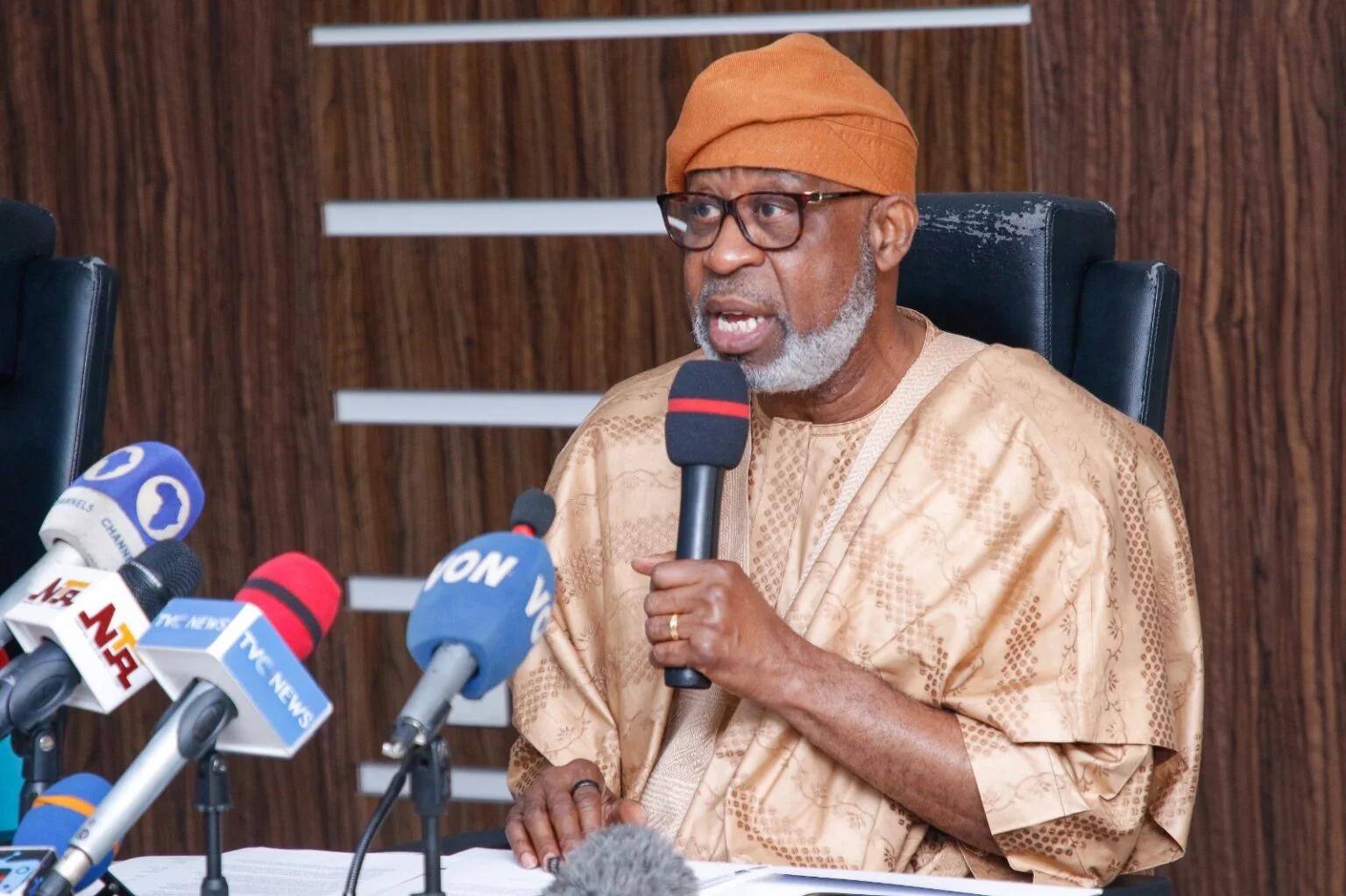 The Minister of Solid Minerals Development, Dr Dele Alake , briefing news men on Wednesday in Abuja