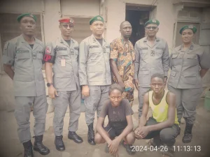 From left the Customs Zonal Officer, Mr Akininyene Deeminam, Comptroller HI Abdullah, Zonal Customs Doctor, RC Nwanknwo, the deceased’s husband, Mr Michael Odulaja and Zonal Coordinator, ACG Hammi Swomen, during the condolence and support visit to the family of the FG palliative rice victim in Lagos on Friday.