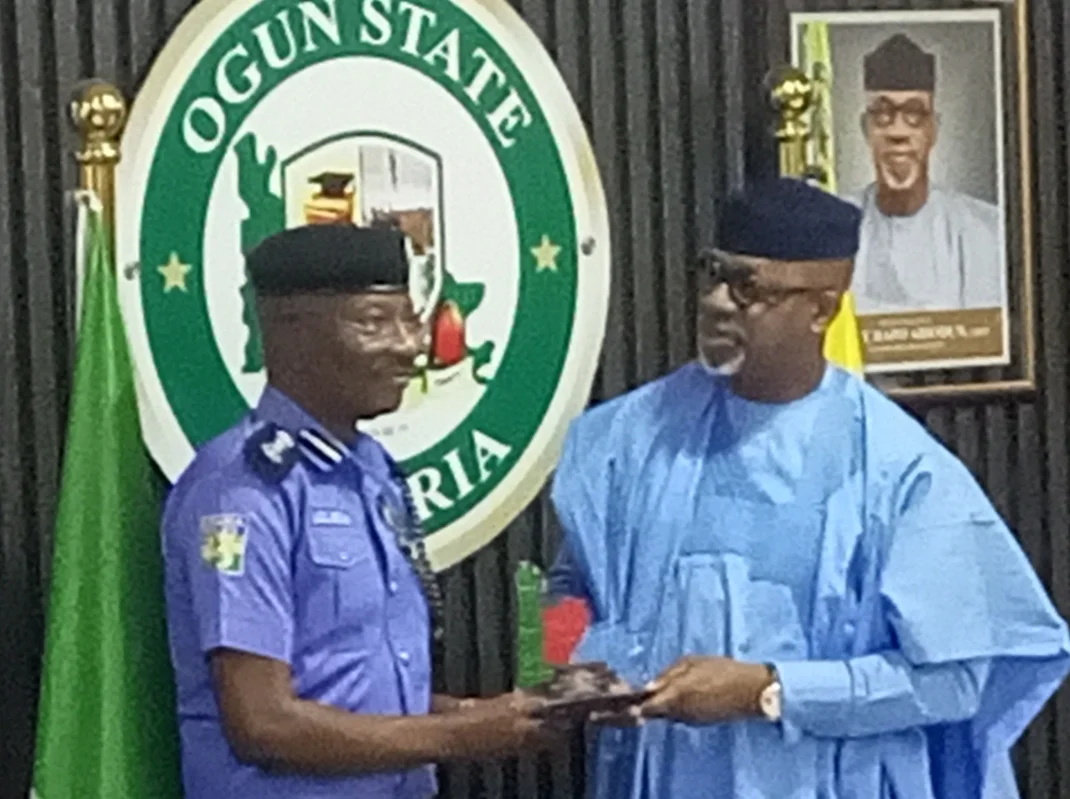 The IG, Kayode Egbetokun, and Gov. Dapo Abiodun during the ceremony on Thursday.
