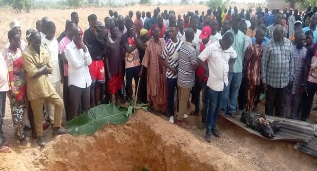 Kogi community buries 25 victims of banditry