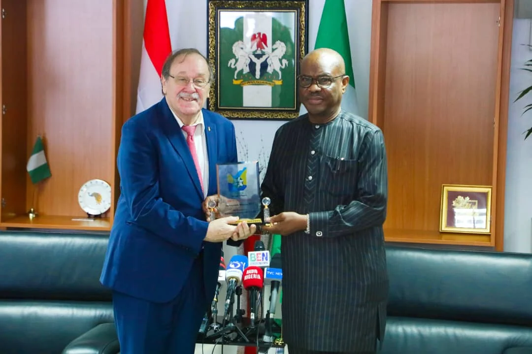 Consul-General of the Embassy of Hungary in Nigeria, Mr Endre Deri during a courtesy visit to the FCT Minister, Nyesom Wike, in Abuja on Thursday.