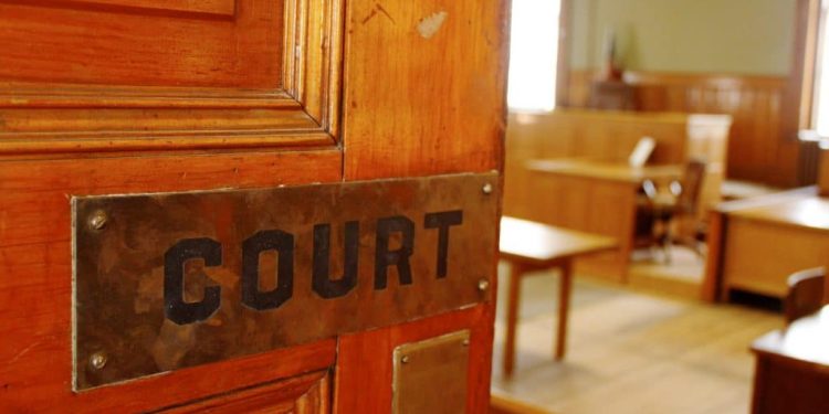 court door 1024x683 1 1 750x375 1