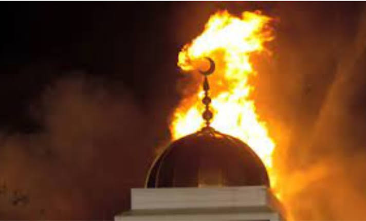 Kano mosque on fire