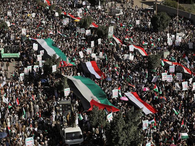Protesters in support of Palestine