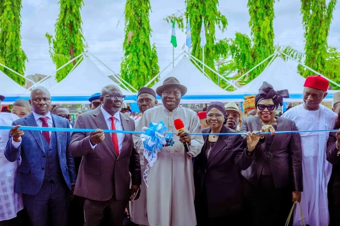 Former President, Dr Goodluck Jonathan, cutting the tape on Tuesday, at the inauguration of Delta State High Court complex in Asaba