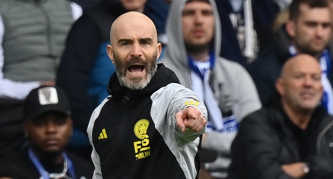 Leicester City’s Italian head coach Enzo Maresca gestures on the touchline during the English FA Cup Quarter Final football match between Chelsea and Leicester City at Stamford Bridge, in London, on March 17, 2024. (Photo by Glyn KIRK / AFP)