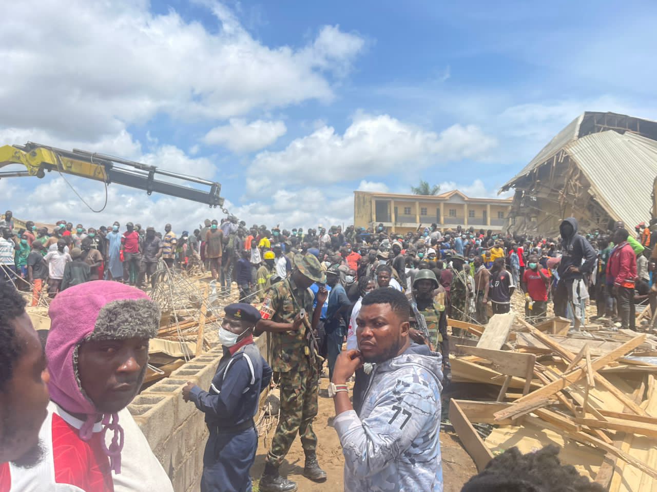 Ongoing rescue mission at the scene of the collapsed school building (Saint Academy Jos)