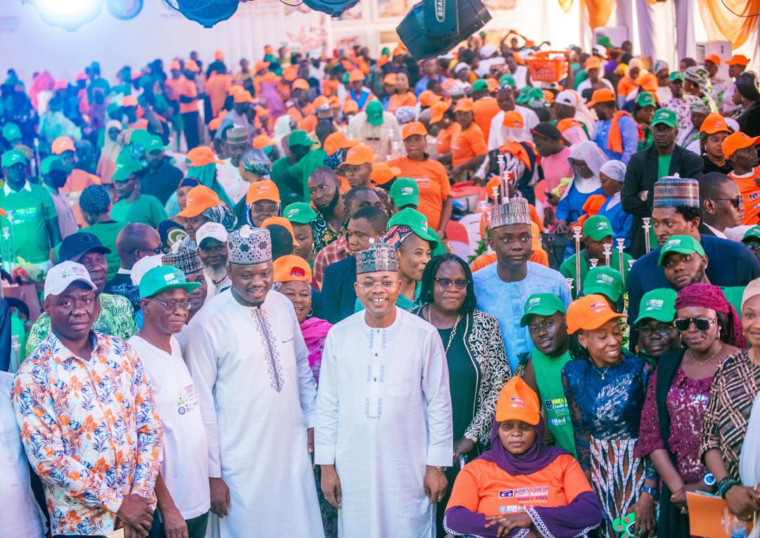 Caption;From Left; Timothy Ojomah Commissioner for Agric, Suleiman Abdulrazak- Majority leader, Kogi State House of Assembly, Dr. Olufemi Bolarin- Kogi coordinator L-press, Kogi State Governor, Ahmed Usman Ododo middle, Mrs Folashade Arike Ayoade, Kogi SSG and Ali Bello, Chief of staff to the Governor Flanked by beneficiaries of the credit support for poultry value-chain at the Government House on Tuesday