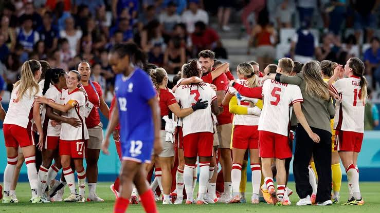 Canada beat France