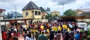 650 Nigerian students at ESM University in Benin Republic staging a peaceful march to protest the recent ban on Benin universities and demand its reversal 1536x692 1