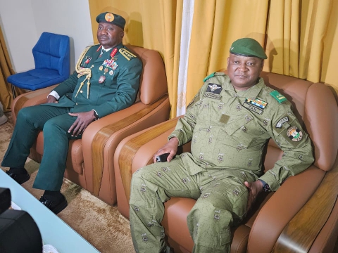 Nigerian Chief of Defence Staff (CDS), Gen. Christopher Musa, in a meeting with the Nigerien Chief of Defence Staff, Gen. Mousa Barmo.