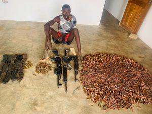 Nigerian Army troops arrest gunrunner