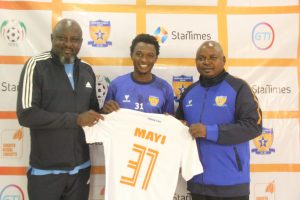 Coach Kennedy Boboye and President of the Club, Bamidele Ologunloluwa