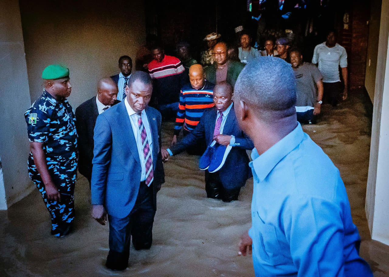 VP Shettima on Tuesday during an on-the-spot assessment of the ravaging floods, in Maiduguri, Borno State.