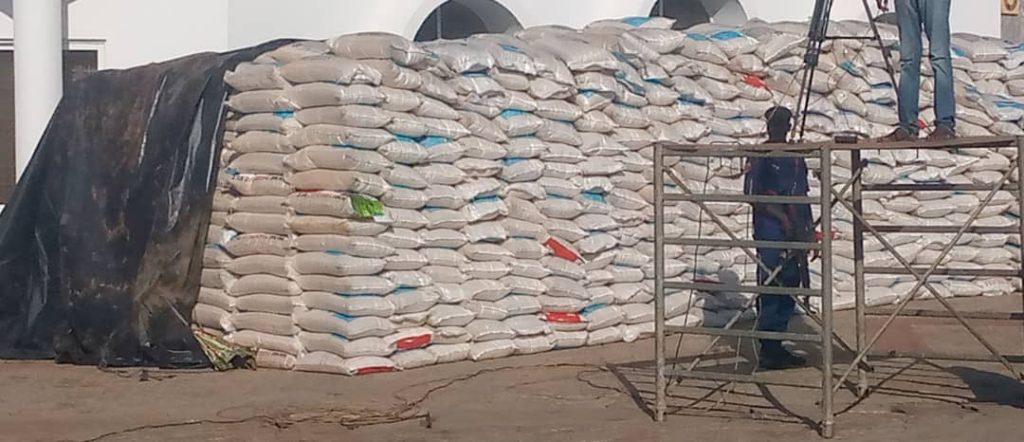 Sokoto Governor Aliyu, assures better life for all, flags off palliative distribution 2 Bags of rice distributed to the beneficiaries