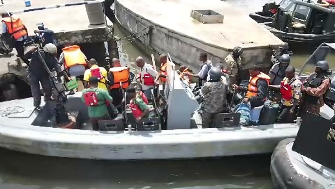 Navy sea piracy 3