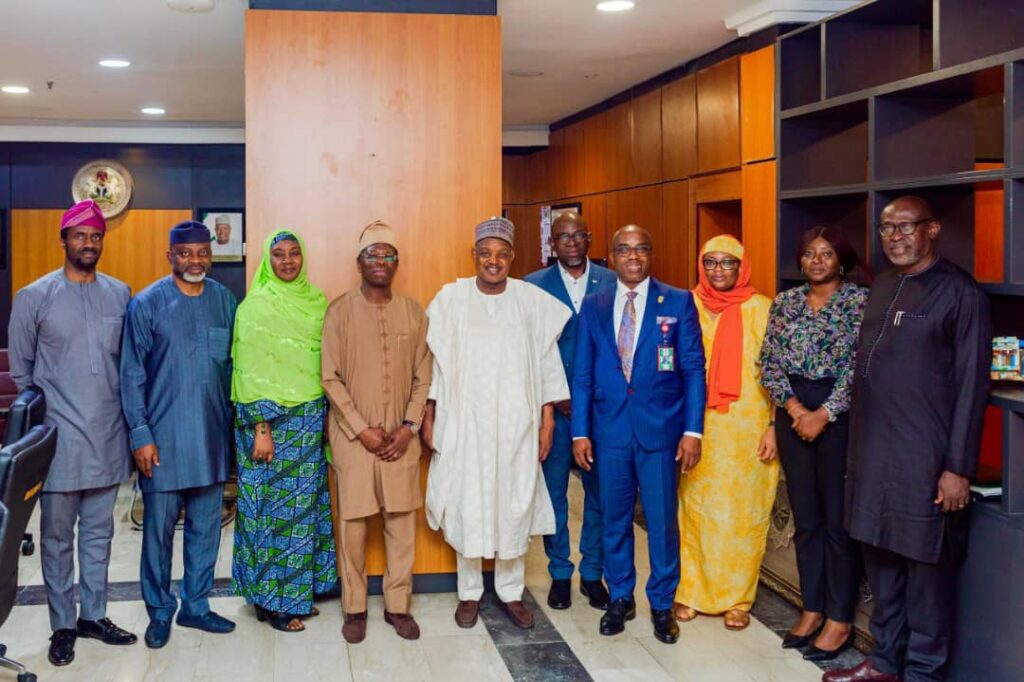 PHOTONEWS: Minister receives BPE DG, management team in Abuja 2 Minister of Budget and Economic Planning,Senator Abubakar Atiku Bagudu(in white robes) during a courtesy by the
Director General of the Bureau of Public Enterprises (BPE), Mr.Ayodeji, Ariyo Gbeleyi, and his management team to the minister in his office in Abuja...Wednesday.