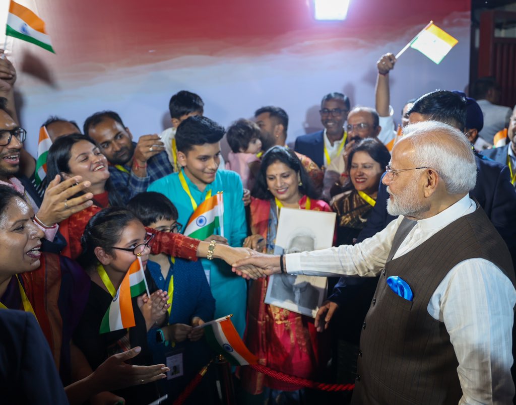 PHOTONEWS: Indian Prime Minister Narendra Modi lands in Abuja 5 20241117 081912