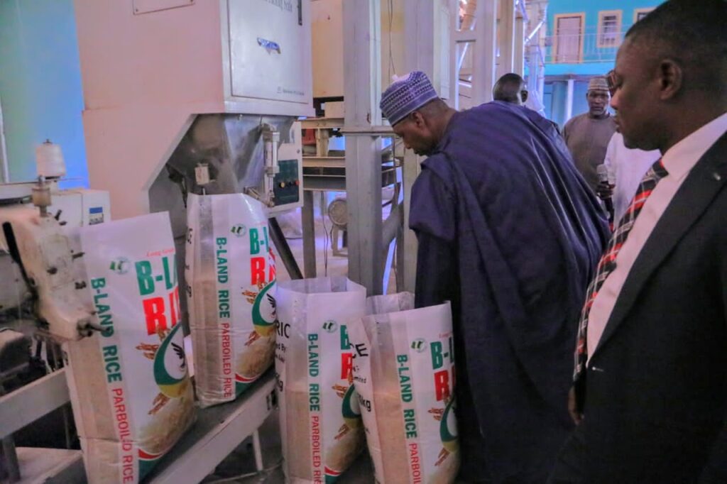 Zulum vows to support small and medium enterprises in Borno 2 IMG 20241106 WA0002