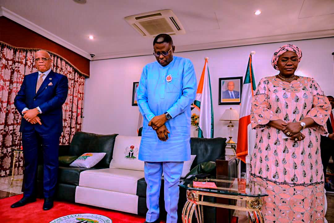 Governor Otu visits Eno in Akwa-Ibom