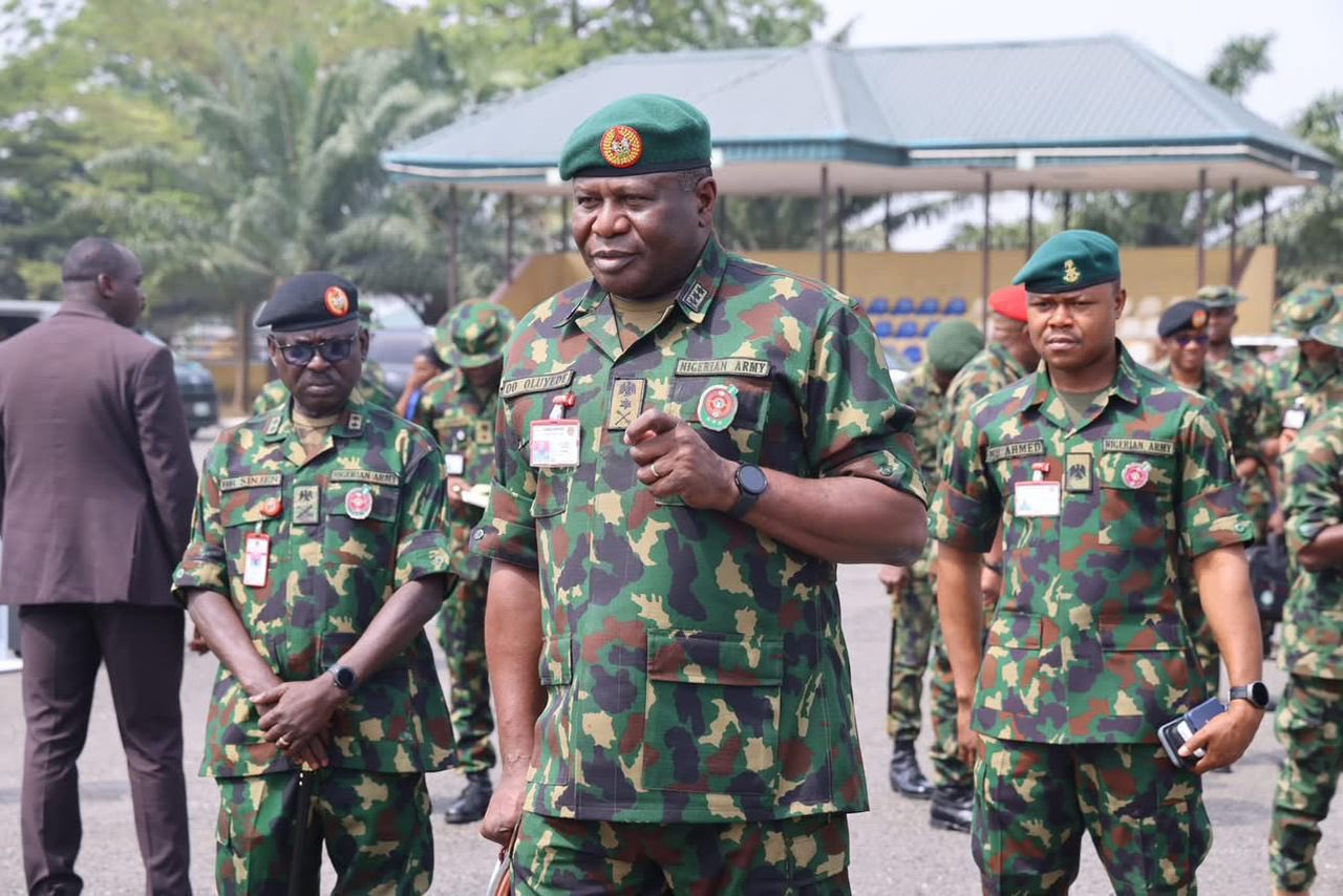 COAS Oluyede