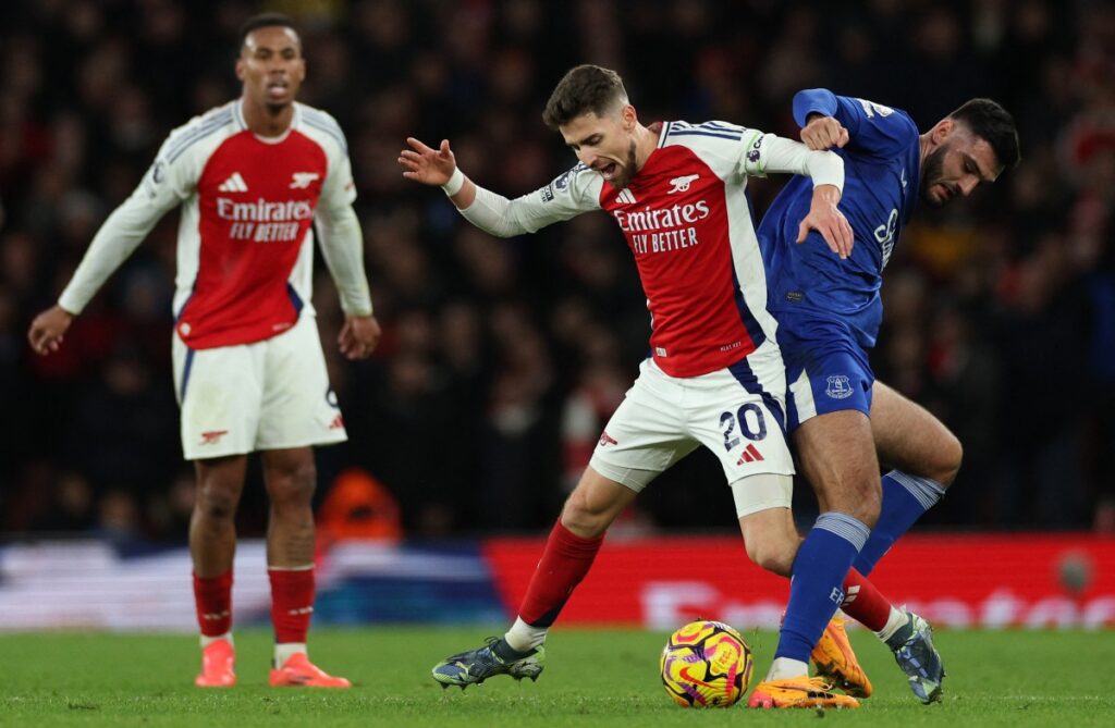Jota rescues 10-man Liverpool in Fulham draw, Arsenal frustrated 2 AFP 20241214 36QD4B3 v1 Preview FblEngPrArsenalEverton