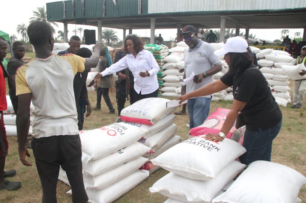 PINL concludes distribution of food palliatives to host communities 4 PINL 1