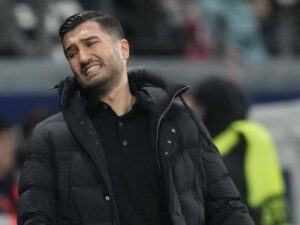 Borussia Dortmund sack coach Sahin