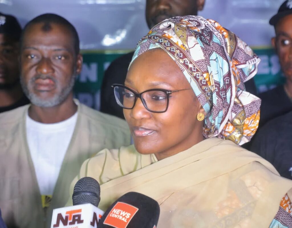 FG hands over relief items to Borno returnees from Chad 2 20250218 092532