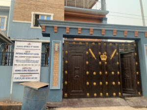 A front view of the King Palace 1