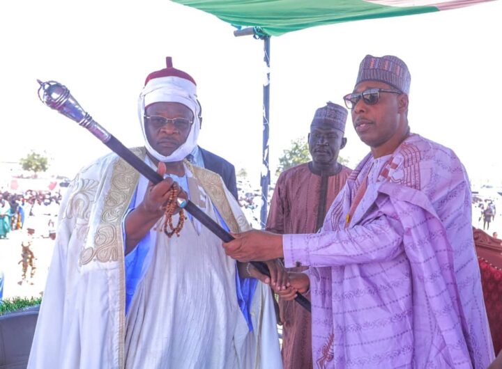 Zulum presents staff of office to the Shehu of