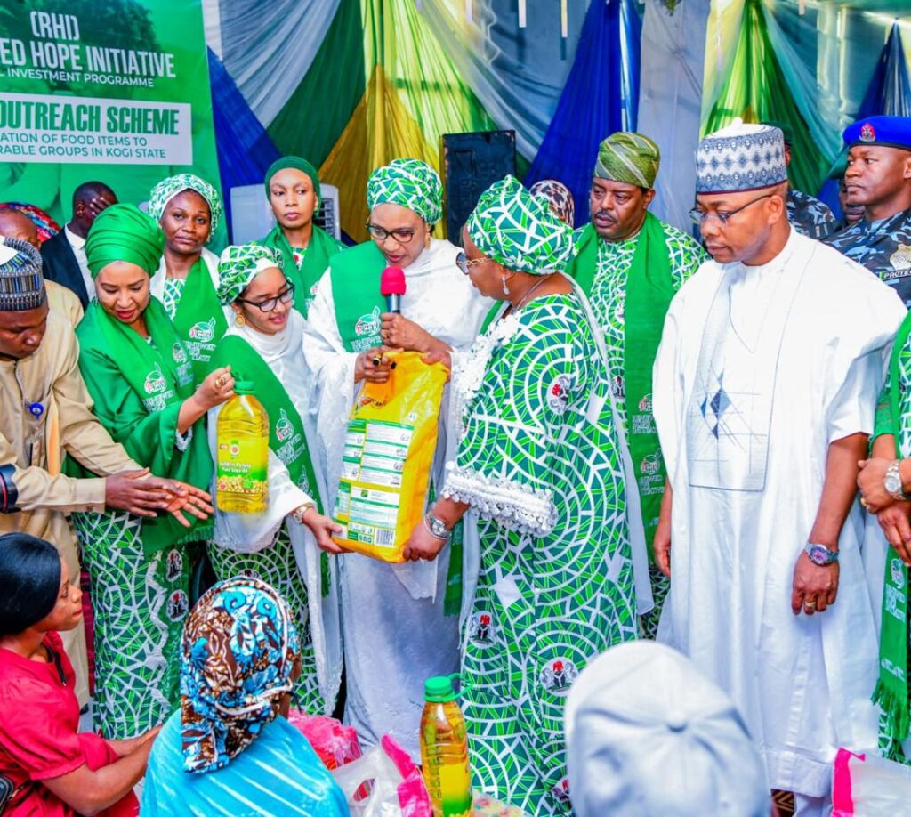 First Lady, Oluremi Tinubu distributes food in Kogi State