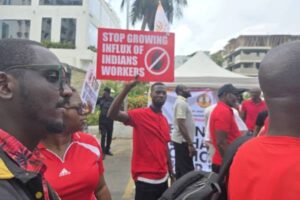 Members of Petroleum and Natural Gas Senior Staff Association of Nigeria picketing Sterling Oil Exploration and Energy Company Ltd. on Tuesday on Victoria Island, Lagos State