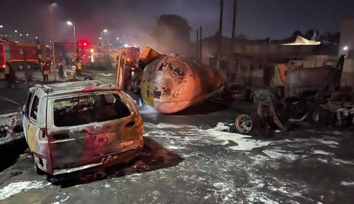 Scene of the gas explosion on Otedola bridge, Lagos