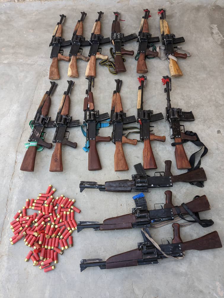 Police neutralize 4 kidnappers, recover 18 rifles, 192 live ammunition 2 20250414 044128