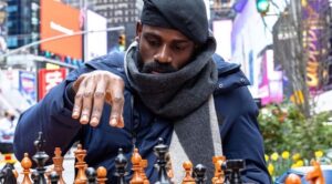 Tunde Onakoya surpasses World record time