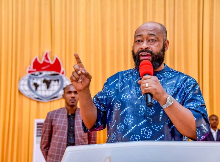 Governor Umaru Bago attended the 44th anniversary of Living Faith Church Worldwide, at its Minna Headquarters auditorium, Gbaiko.