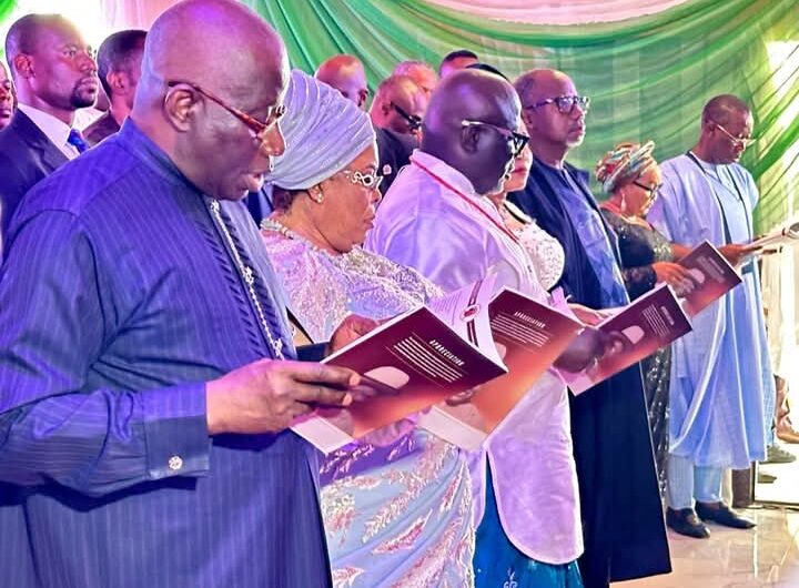 L-R: Former President Goodluck Jonathan, his wife, Dame Patience Jonathan, Delta Governor, Sheriff Oborevwori, Bauchi State Governor, Bala Mohammed