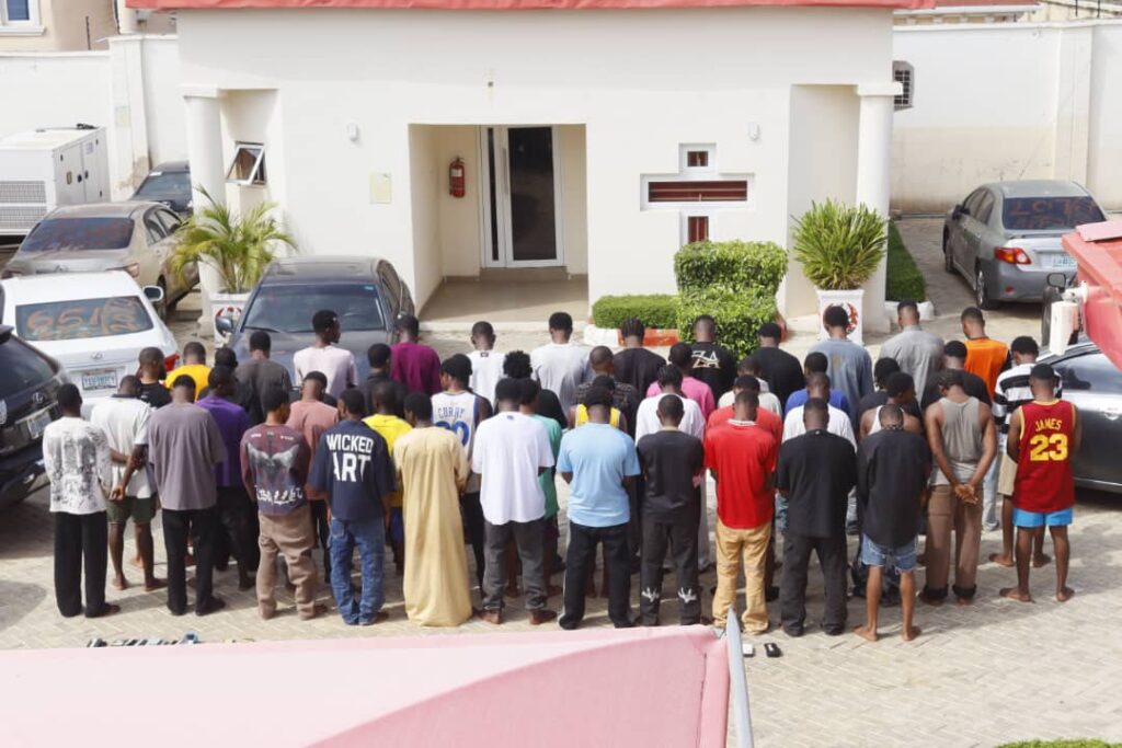 EFCC arrests internet fraudsters